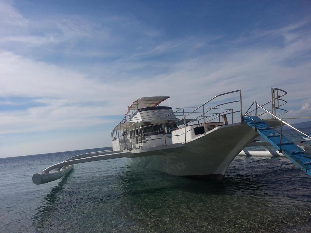 Casa Aviara Resort & Hotel Puerto Galera Luaran gambar