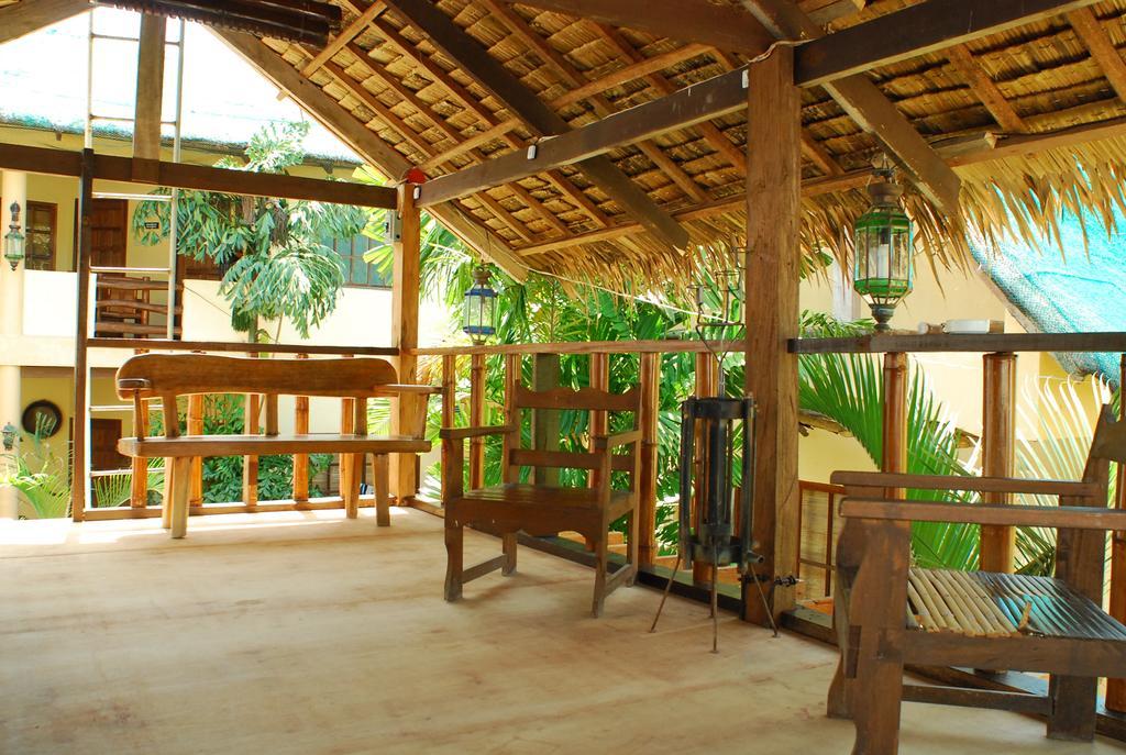 Casa Aviara Resort & Hotel Puerto Galera Luaran gambar