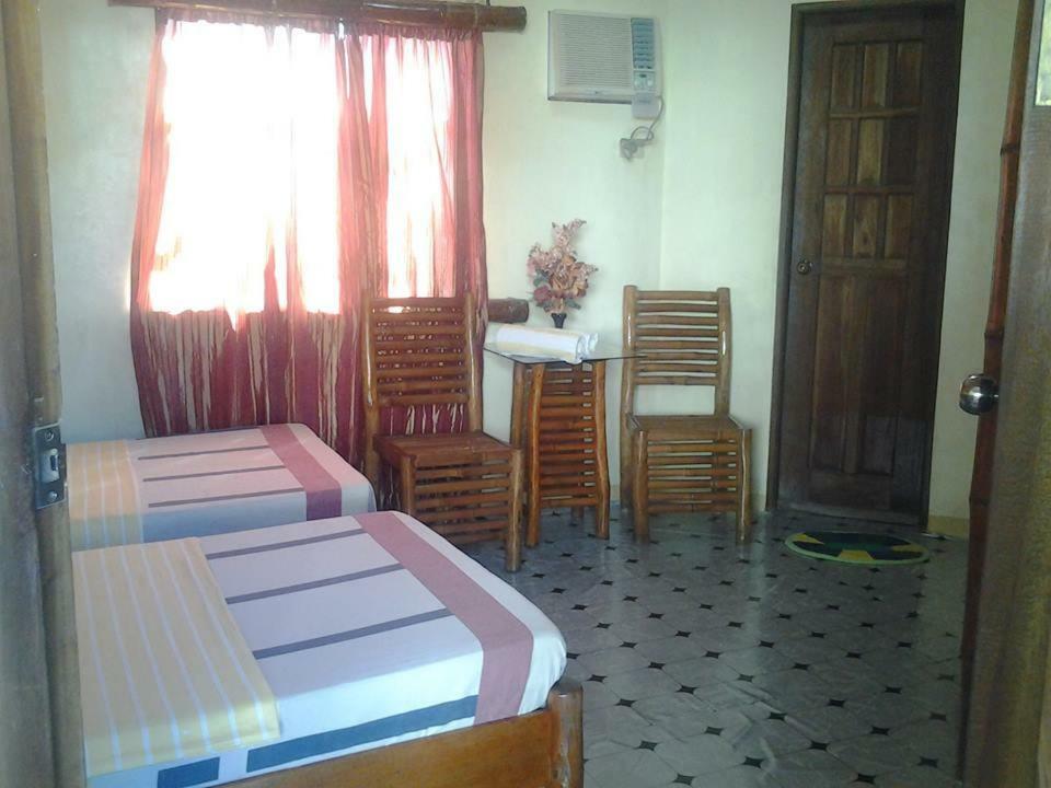 Casa Aviara Resort & Hotel Puerto Galera Luaran gambar